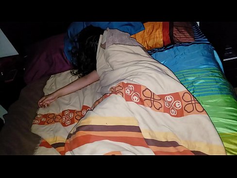 ❤️ Üvey oğul, genç üvey annesini uyurken azarlıyor. ❌ Sikiş videosu tr.bassaniluigi.ru